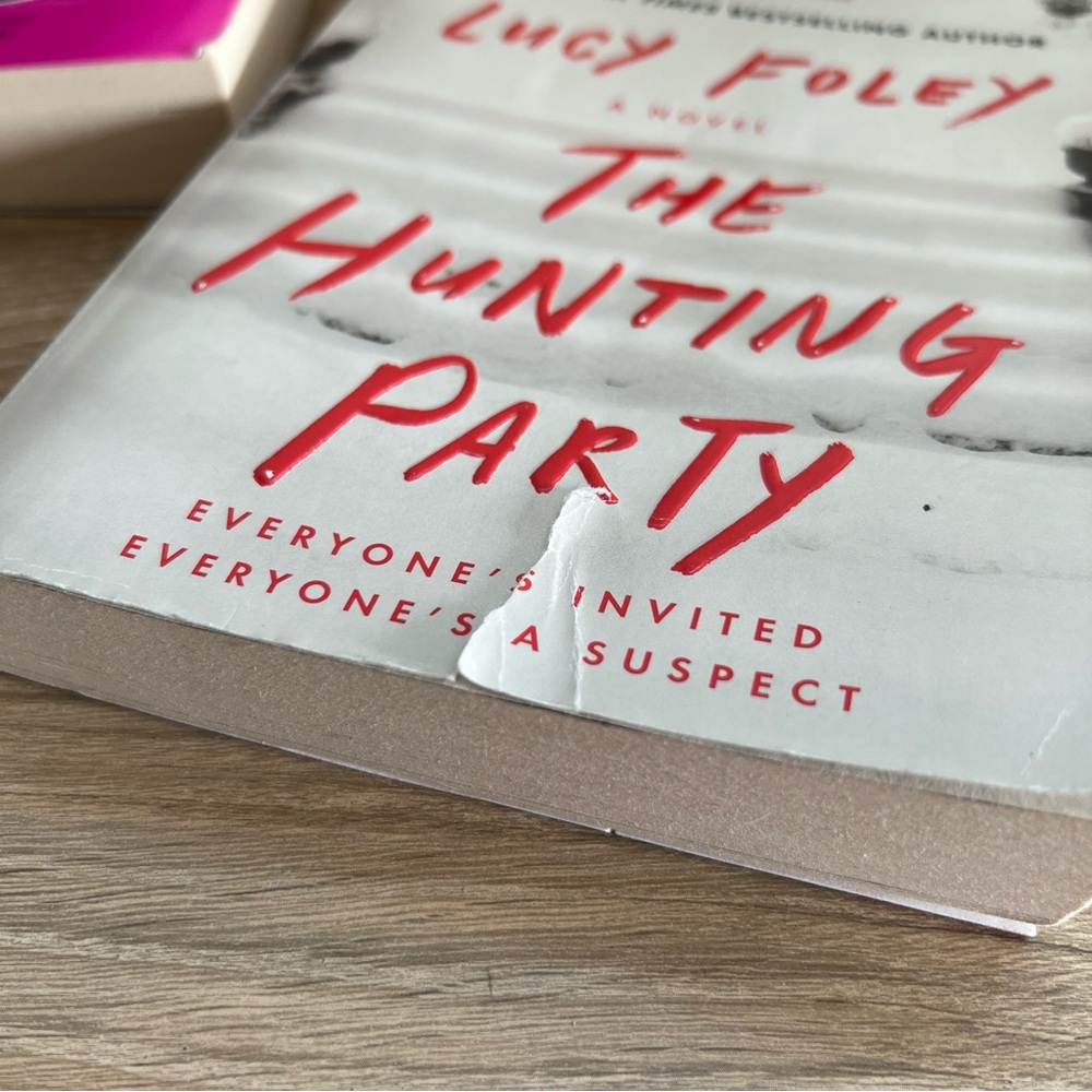 Lucy Foley Thriller Bundle 3 PB The Guest List Hunting Party Paris Apt - Picture 5 of 12